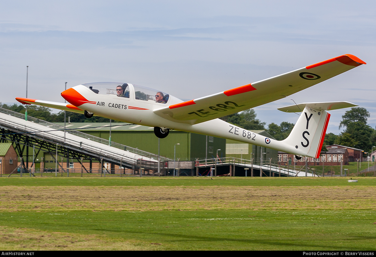 Aircraft Photo of ZE682 | Grob G-103A Viking TX1 | UK - Air Force | AirHistory.net #469531