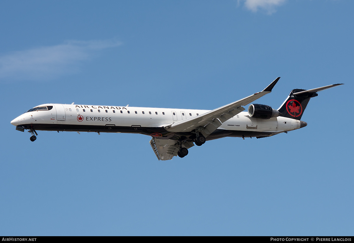 Aircraft Photo of C-GJAN | Bombardier CRJ-900 (CL-600-2D24) | Air Canada Express | AirHistory.net #469713