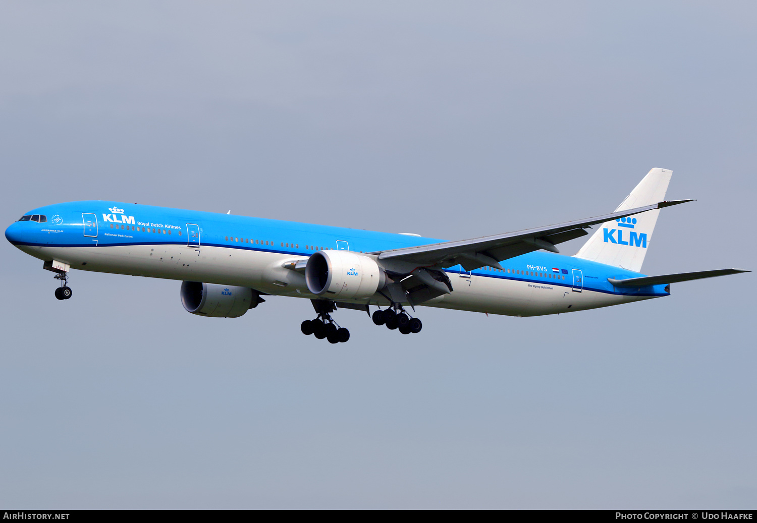 Aircraft Photo of PH-BVS | Boeing 777-300/ER | KLM - Royal Dutch Airlines | AirHistory.net #469724