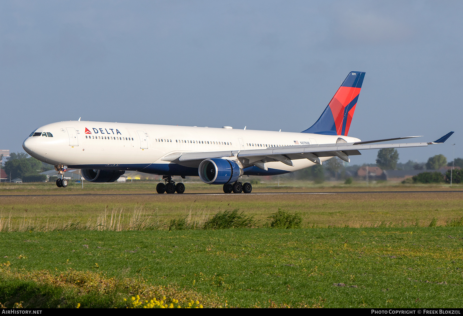 Aircraft Photo of N811NW | Airbus A330-323 | Delta Air Lines | AirHistory.net #469852