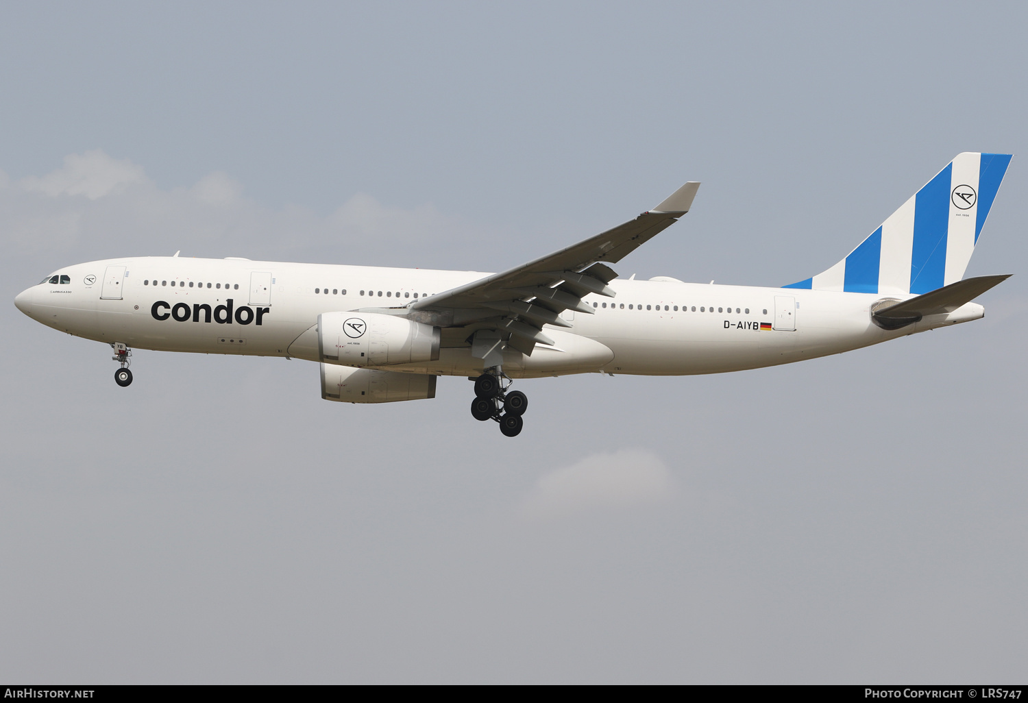 Aircraft Photo of D-AIYB | Airbus A330-243 | Condor Flugdienst | AirHistory.net #469865