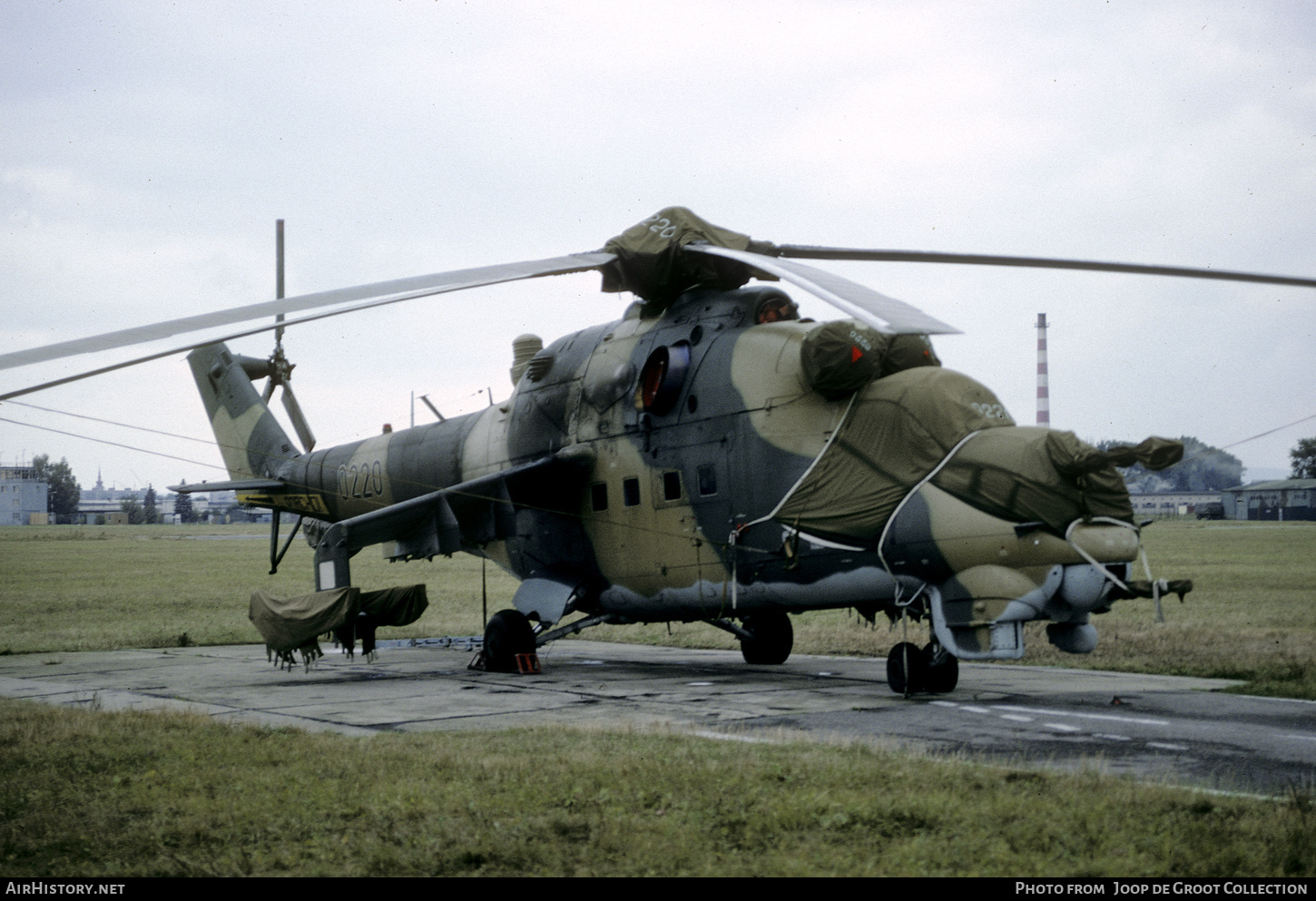 Aircraft Photo of 0220 | Mil Mi-24D | Czechoslovakia - Air Force | AirHistory.net #469870