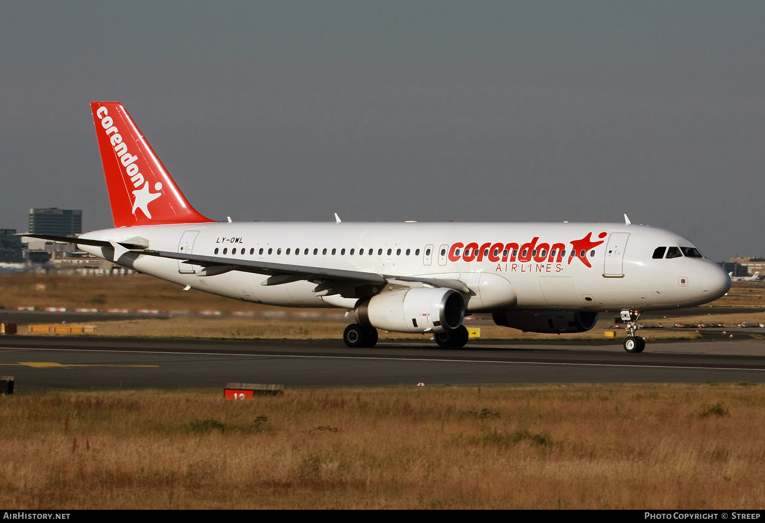 Aircraft Photo of LY-OWL | Airbus A320-232 | Corendon Airlines | AirHistory.net #469871