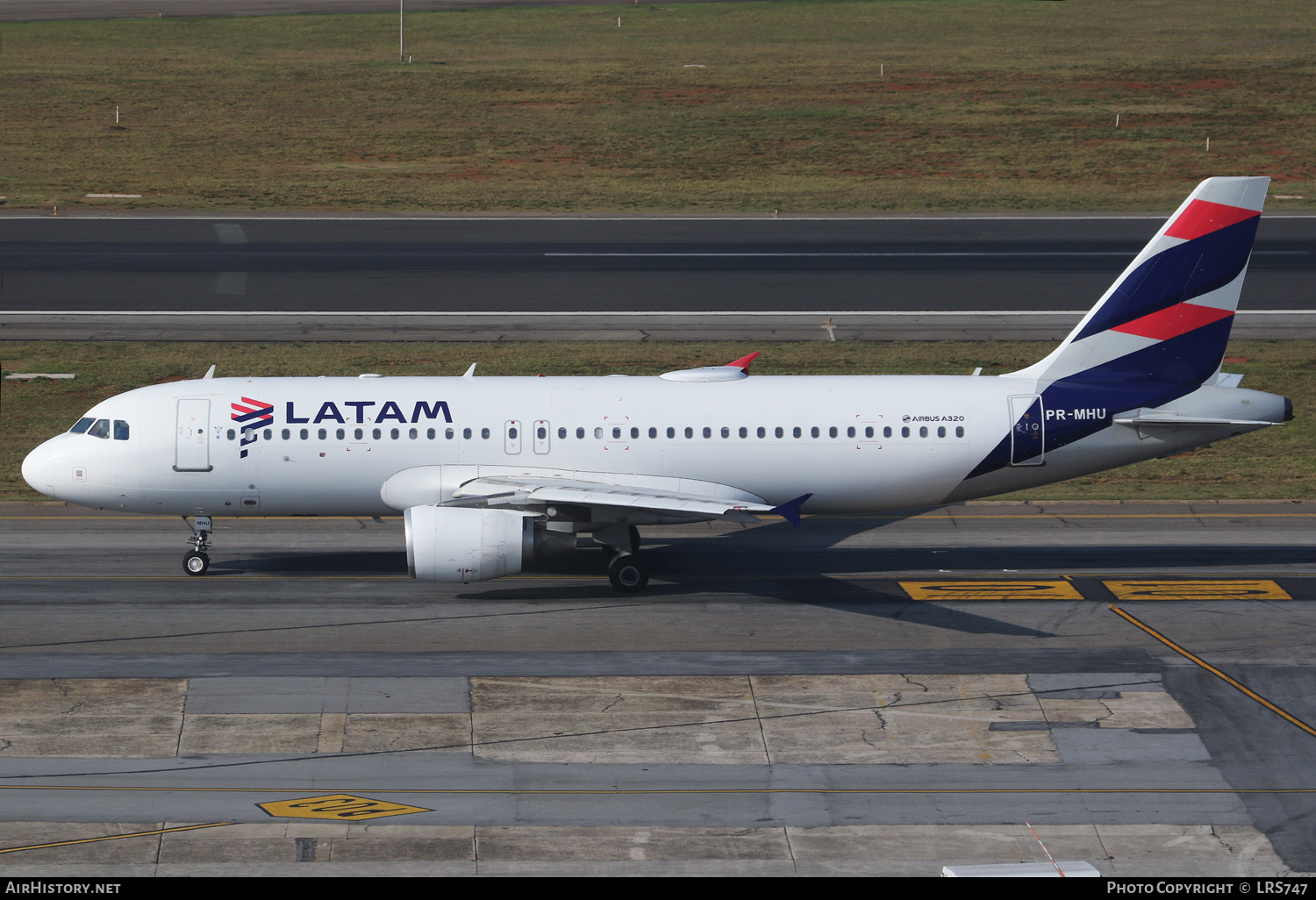 Aircraft Photo of PR-MHU | Airbus A320-214 | LATAM Airlines | AirHistory.net #469936
