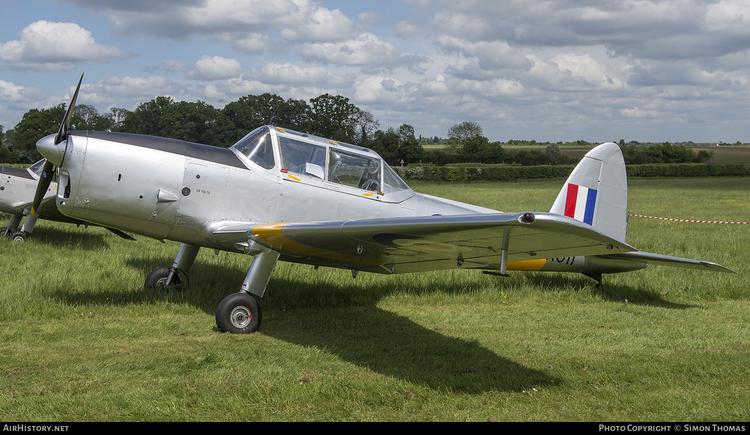 Aircraft Photo of G-ARWB / WK611 | De Havilland DHC-1 Chipmunk Mk22A | UK - Air Force | AirHistory.net #470012