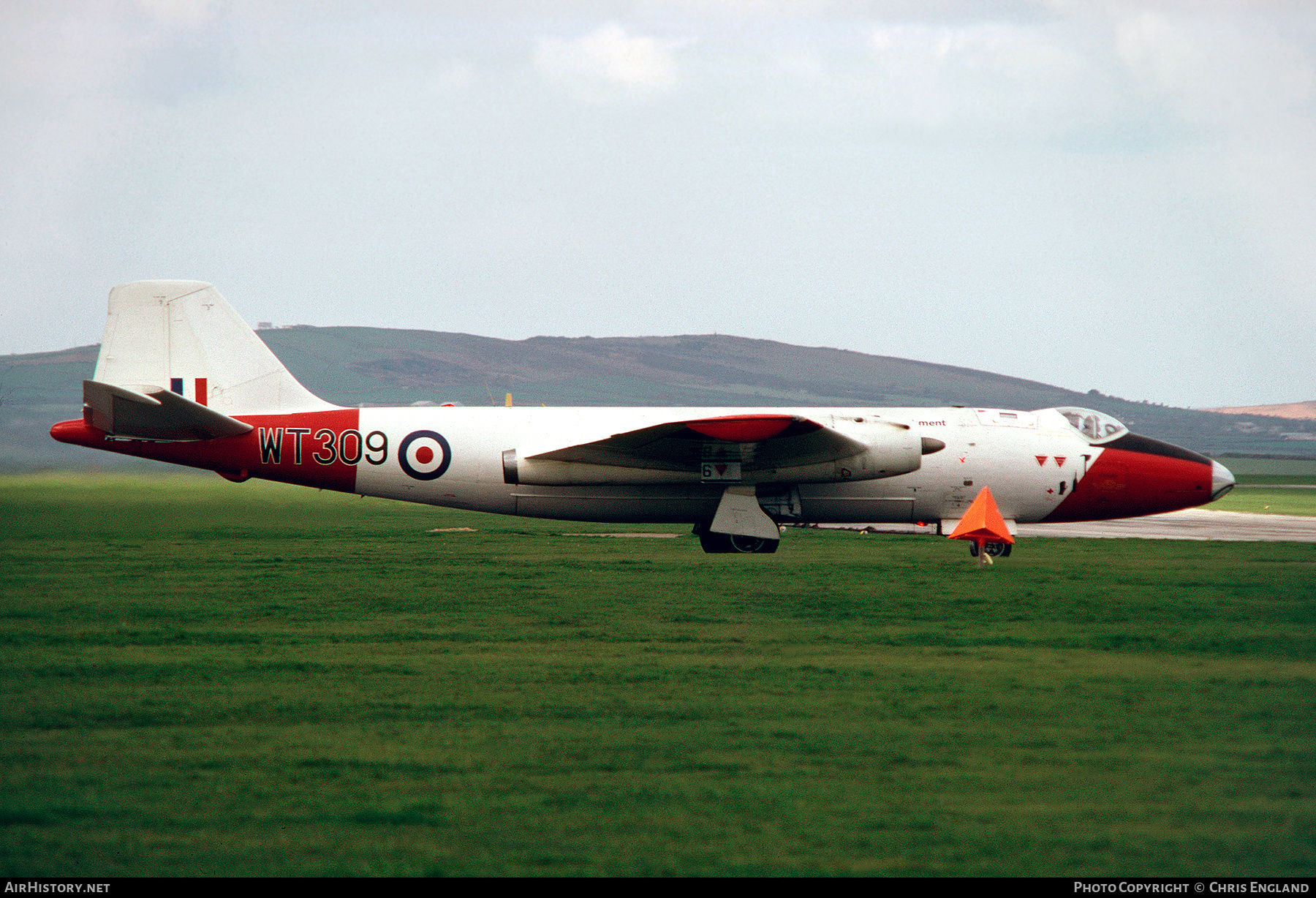 Aircraft Photo of WT309 | English Electric Canberra B(I)6 | UK - Air Force | AirHistory.net #470073