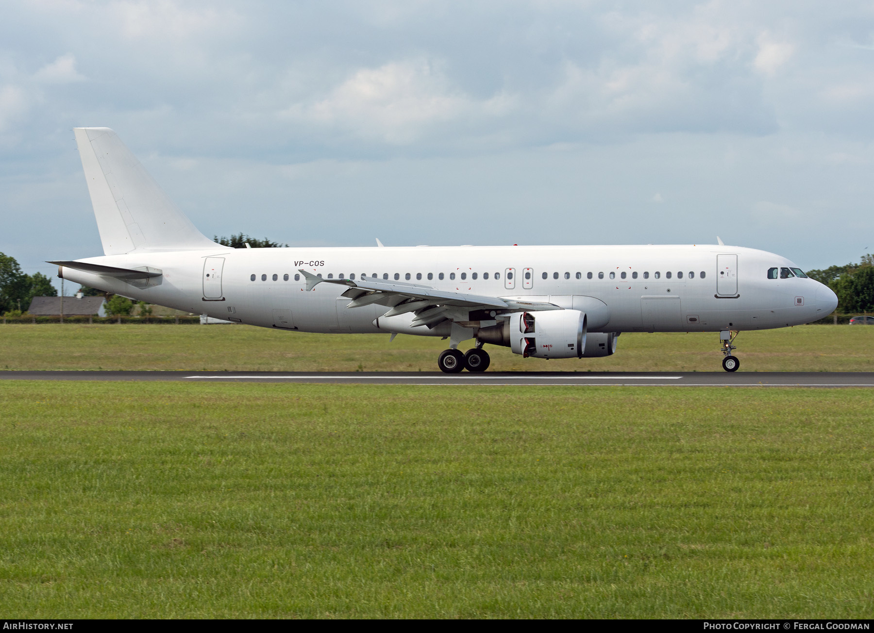 Aircraft Photo of VP-COS | Airbus A320-214 | AirHistory.net #470117