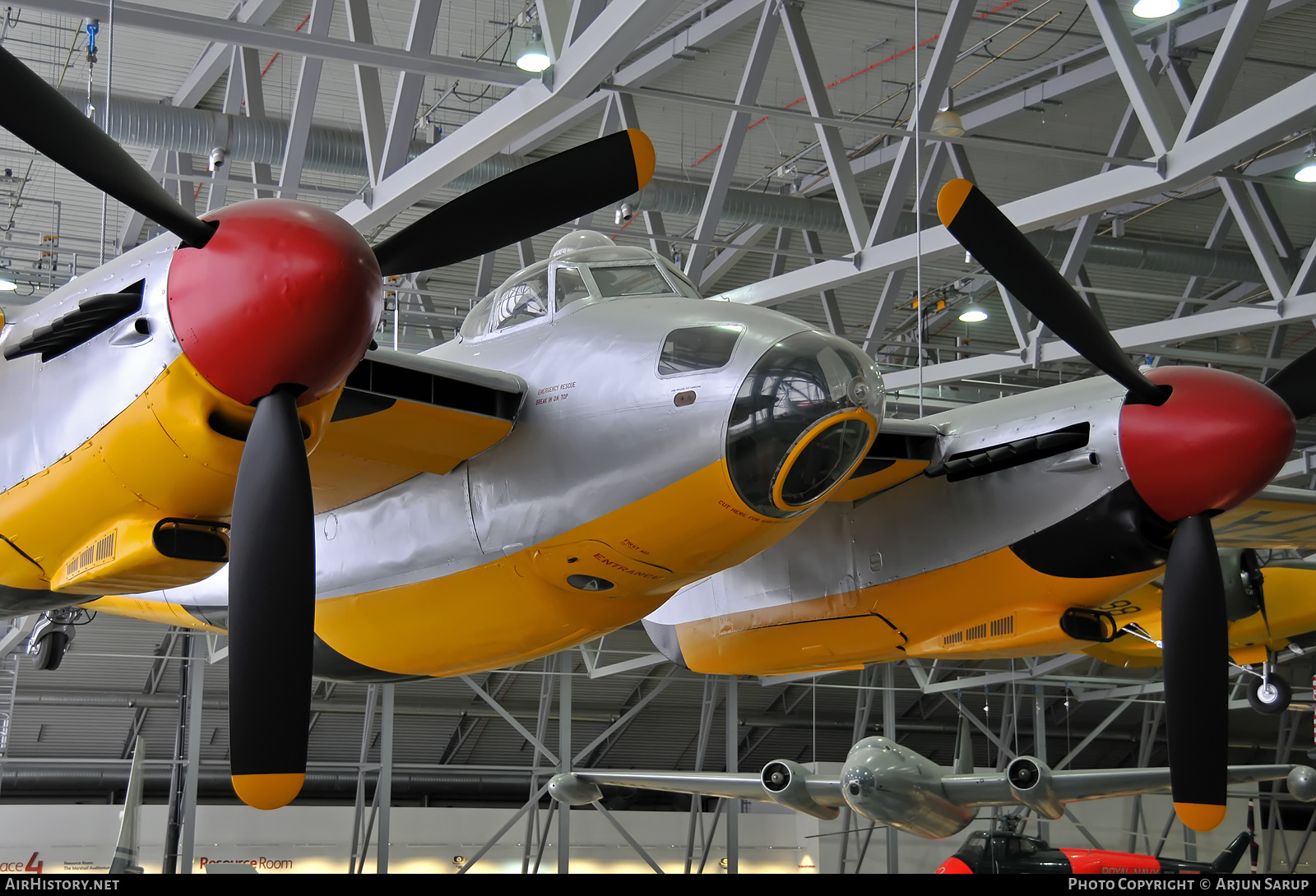Aircraft Photo of TA719 | De Havilland D.H. 98 Mosquito TT35 | UK - Air Force | AirHistory.net #470187