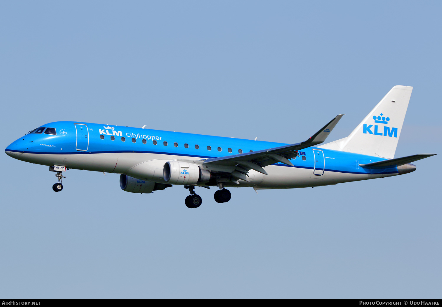 Aircraft Photo of PH-EXW | Embraer 175STD (ERJ-170-200STD) | KLM Cityhopper | AirHistory.net #470203
