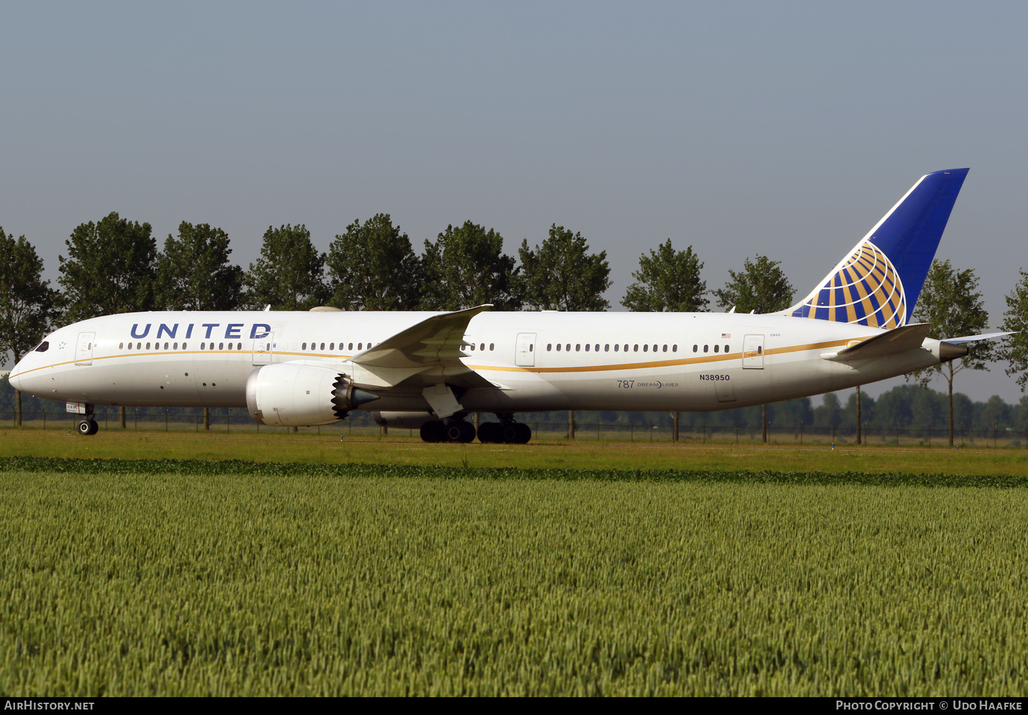 Aircraft Photo of N38950 | Boeing 787-9 Dreamliner | United Airlines | AirHistory.net #470210