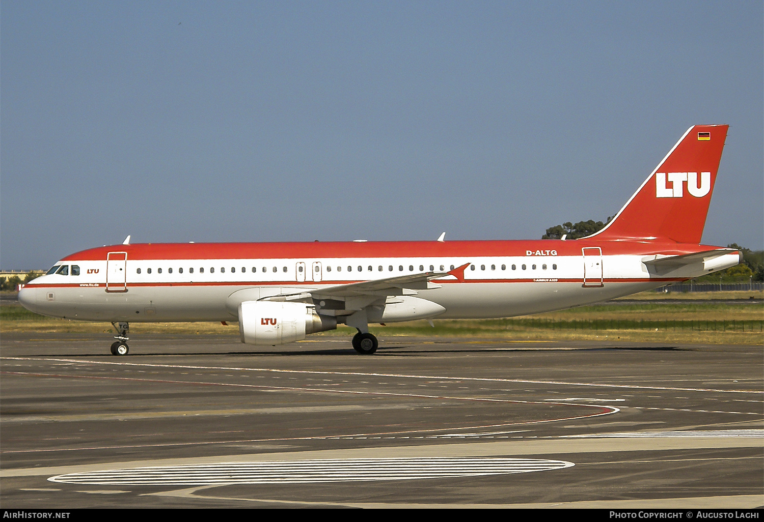 Aircraft Photo of D-ALTG | Airbus A320-214 | LTU - Lufttransport-Unternehmen | AirHistory.net #470226