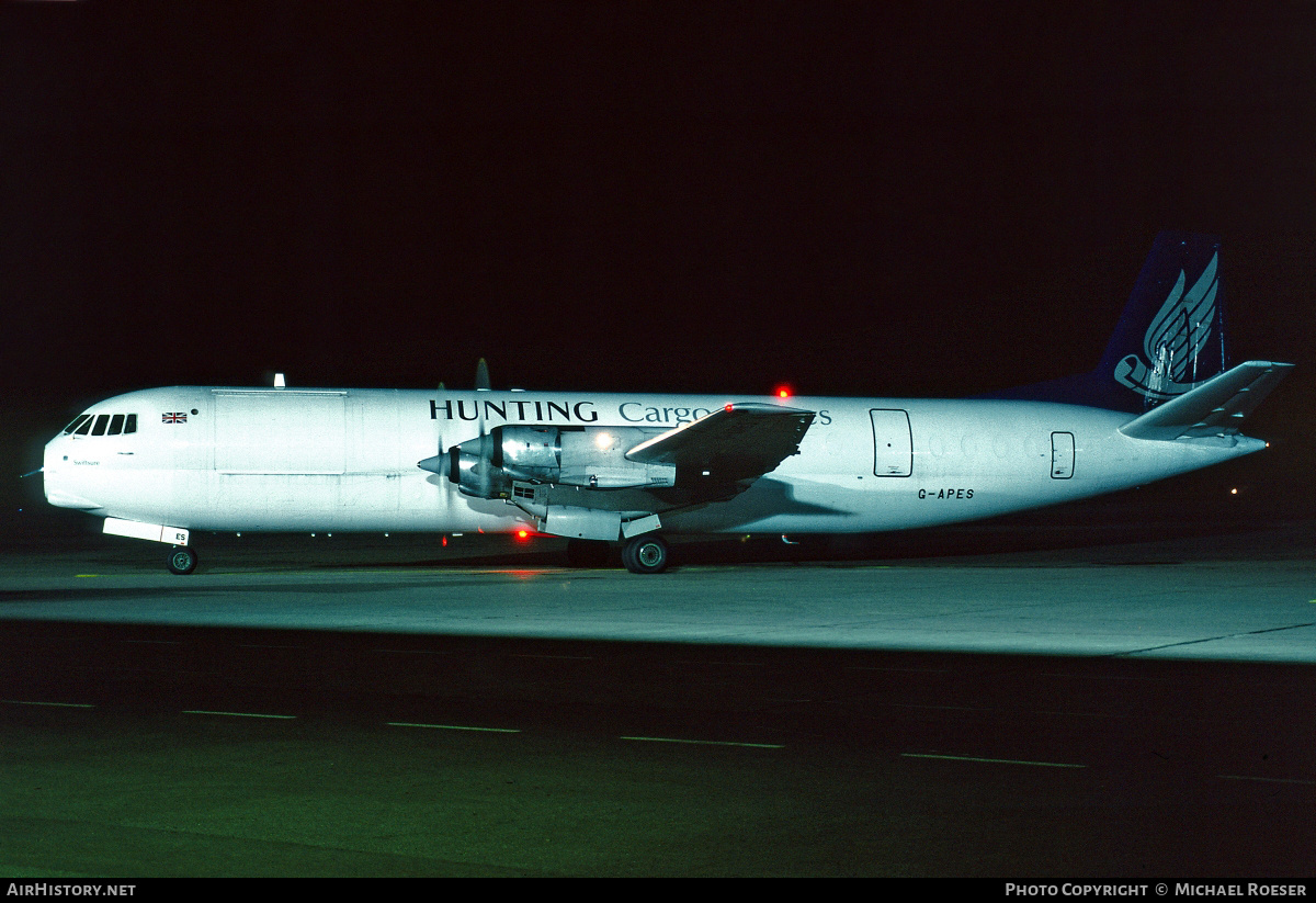 Aircraft Photo of G-APES | Vickers 953C Merchantman | Hunting Cargo Airlines | AirHistory.net #470265