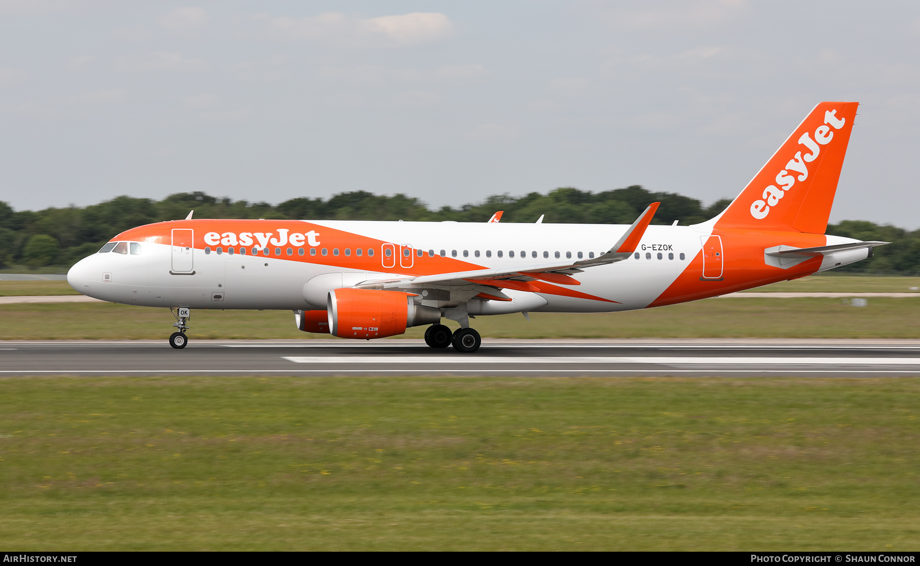 Aircraft Photo of G-EZOK | Airbus A320-214 | EasyJet | AirHistory.net #470287