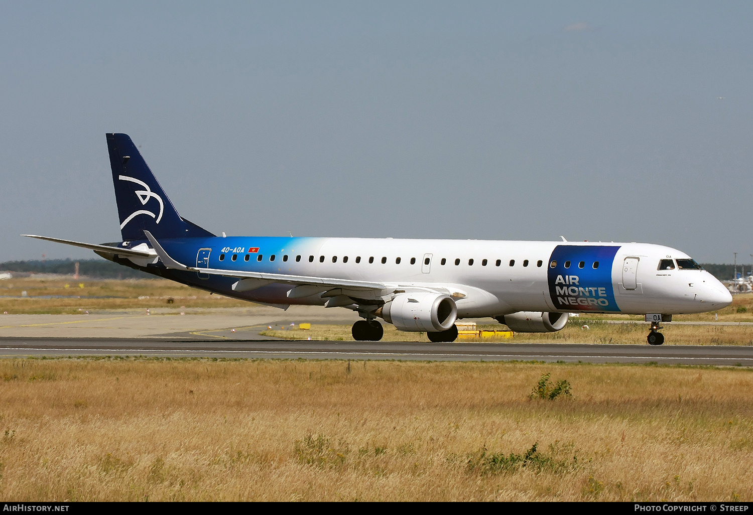 Aircraft Photo of 4O-AOA | Embraer 195LR (ERJ-190-200LR) | Air Montenegro | AirHistory.net #470332