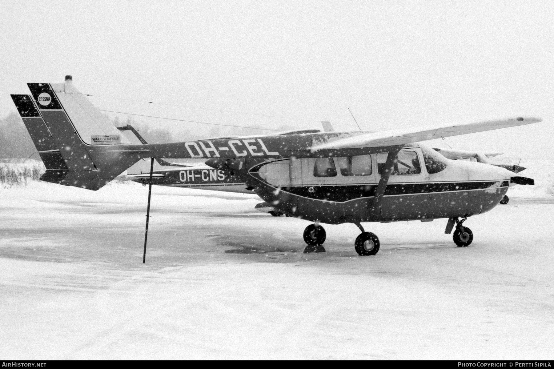 Aircraft Photo of OH-CEL | Cessna 337A Super Skymaster | Valon Kone | AirHistory.net #470533