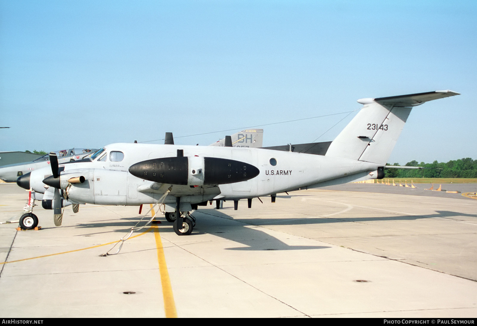 Aircraft Photo of 78-23143 / 23143 | Beech RC-12D Huron (A200CT) | USA - Army | AirHistory.net #470534