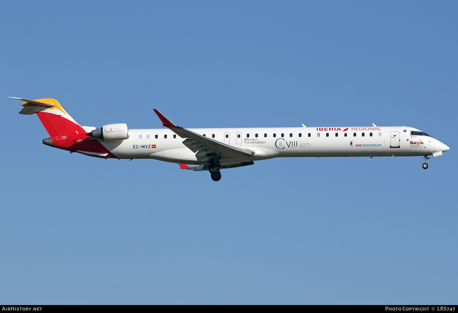 Aircraft Photo of EC-MVZ | Bombardier CRJ-1000 (CL-600-2E25) | Iberia Regional | AirHistory.net #470562