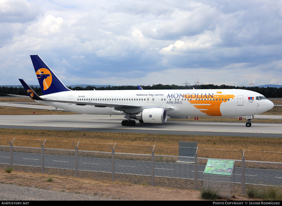 Aircraft Photo of JU-1021 | Boeing 767-34G/ER | MIAT Mongolian Airlines | AirHistory.net #470771