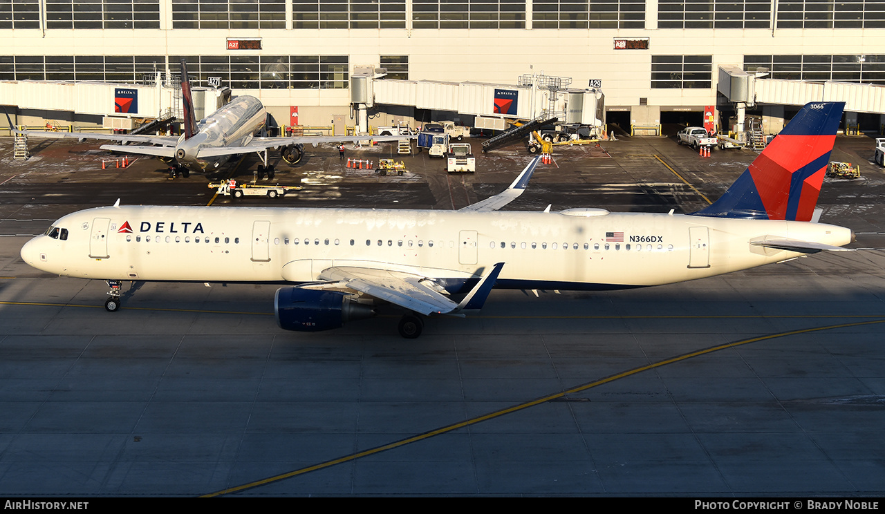 Aircraft Photo of N366DX | Airbus A321-211 | Delta Air Lines | AirHistory.net #470804