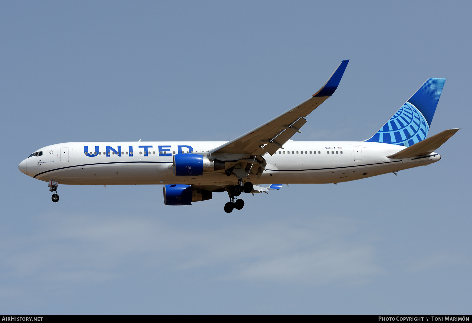 Aircraft Photo of N641UA | Boeing 767-322/ER | United Airlines | AirHistory.net #470805