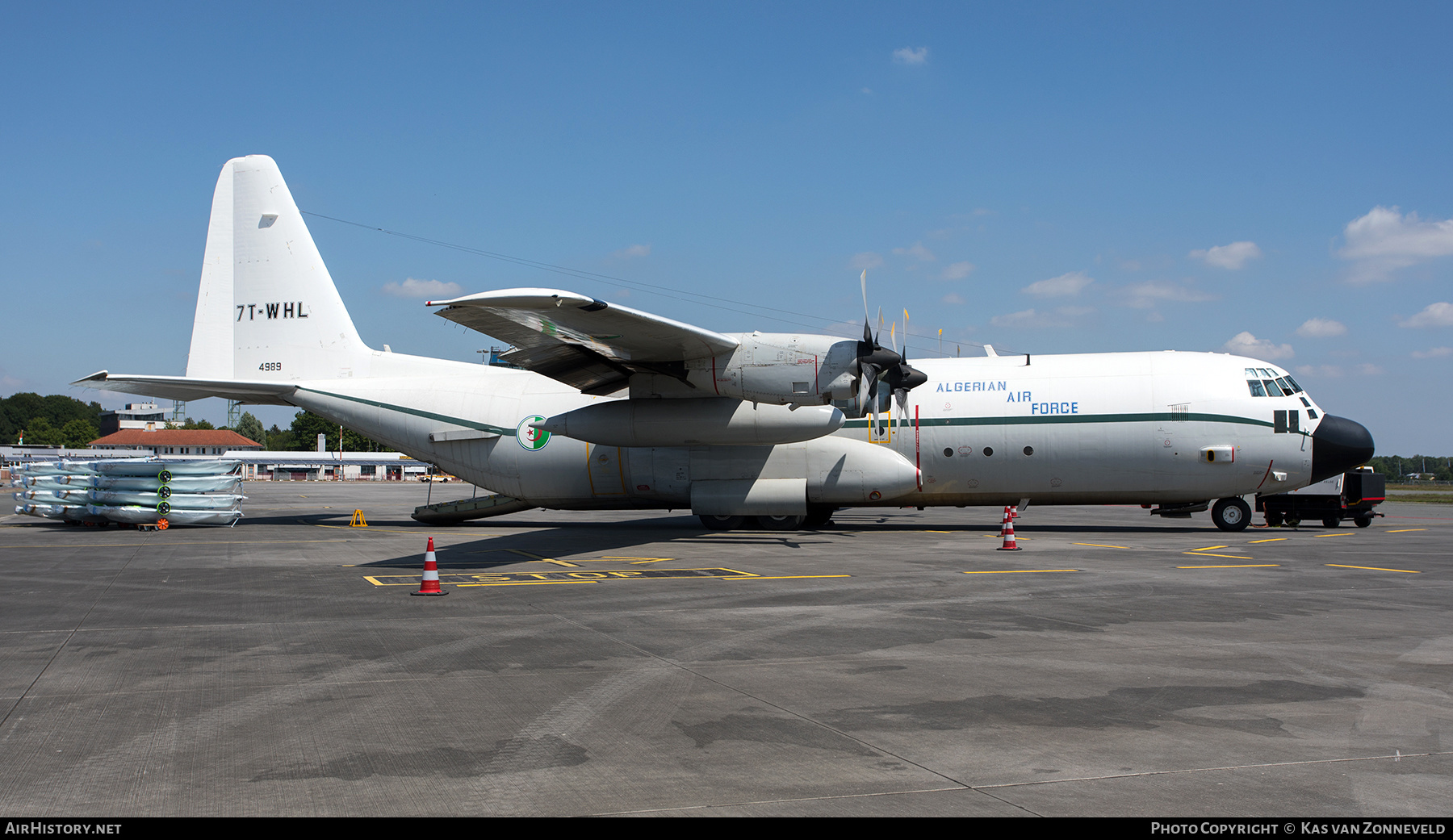 Aircraft Photo of 7T-WHL / 4989 | Lockheed C-130H-30 Hercules (L-382) | Algeria - Air Force | AirHistory.net #470853