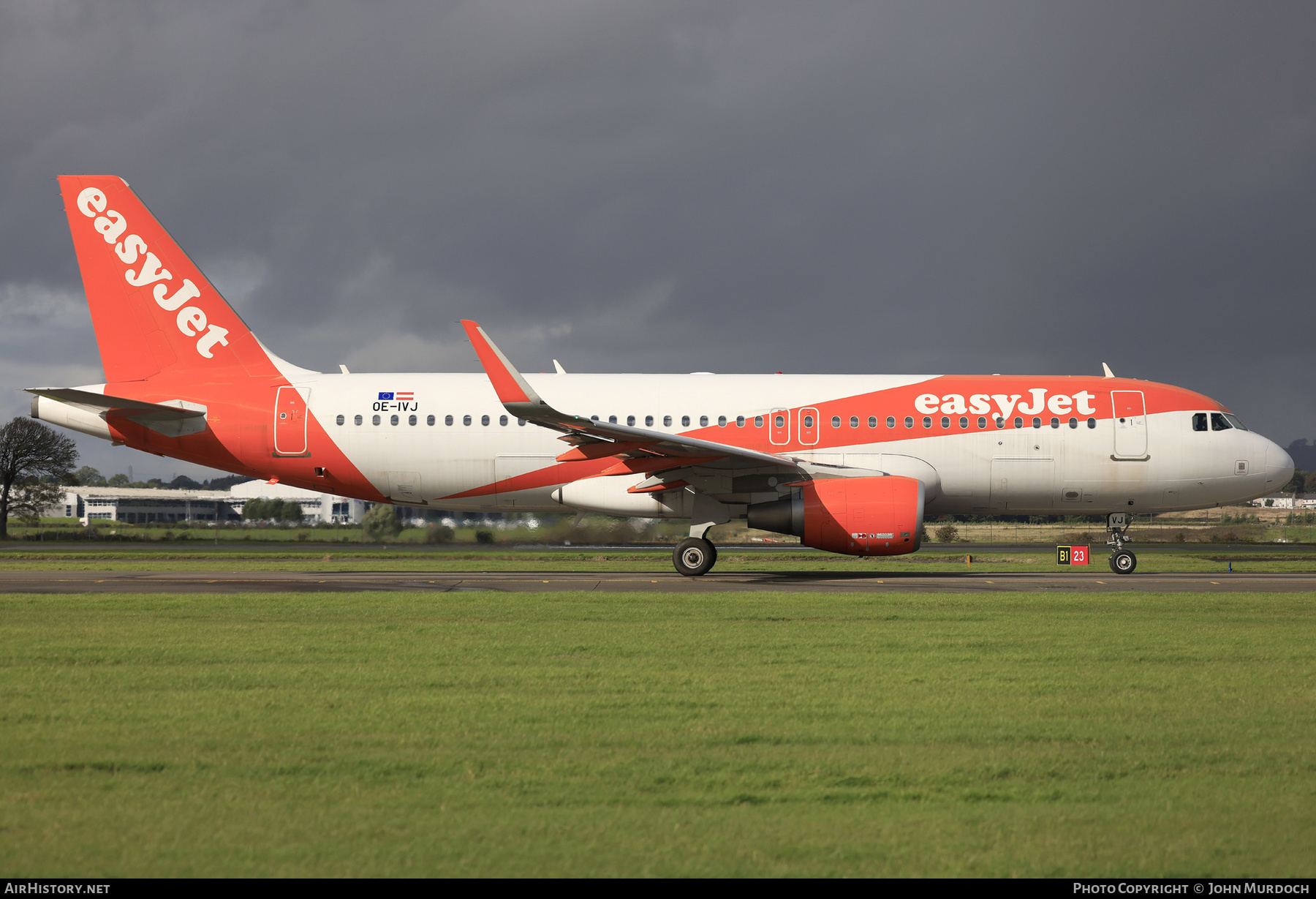 Aircraft Photo of OE-IVJ | Airbus A320-214 | EasyJet | AirHistory.net #470870