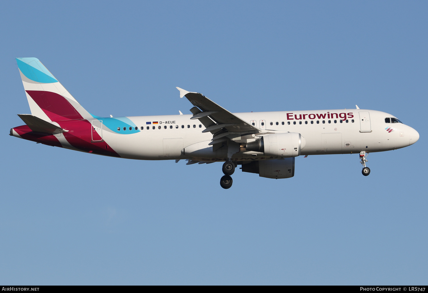 Aircraft Photo of D-AEUE | Airbus A320-214 | Eurowings | AirHistory.net #470902