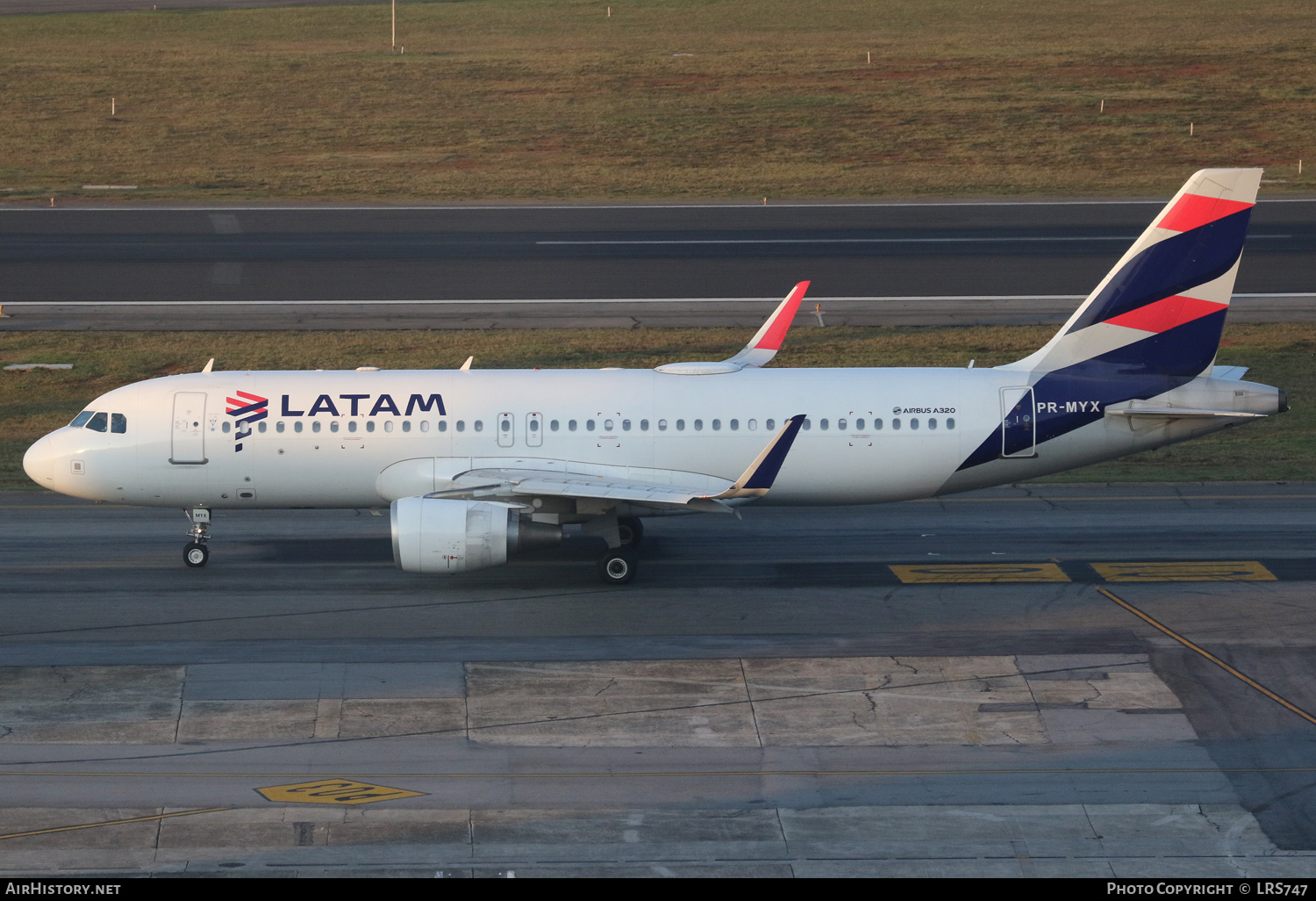 Aircraft Photo of PR-MYX | Airbus A320-214 | LATAM Airlines | AirHistory.net #470910