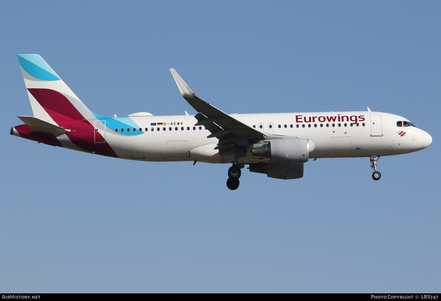 Aircraft Photo of D-AEWV | Airbus A320-214 | Eurowings | AirHistory.net #470920