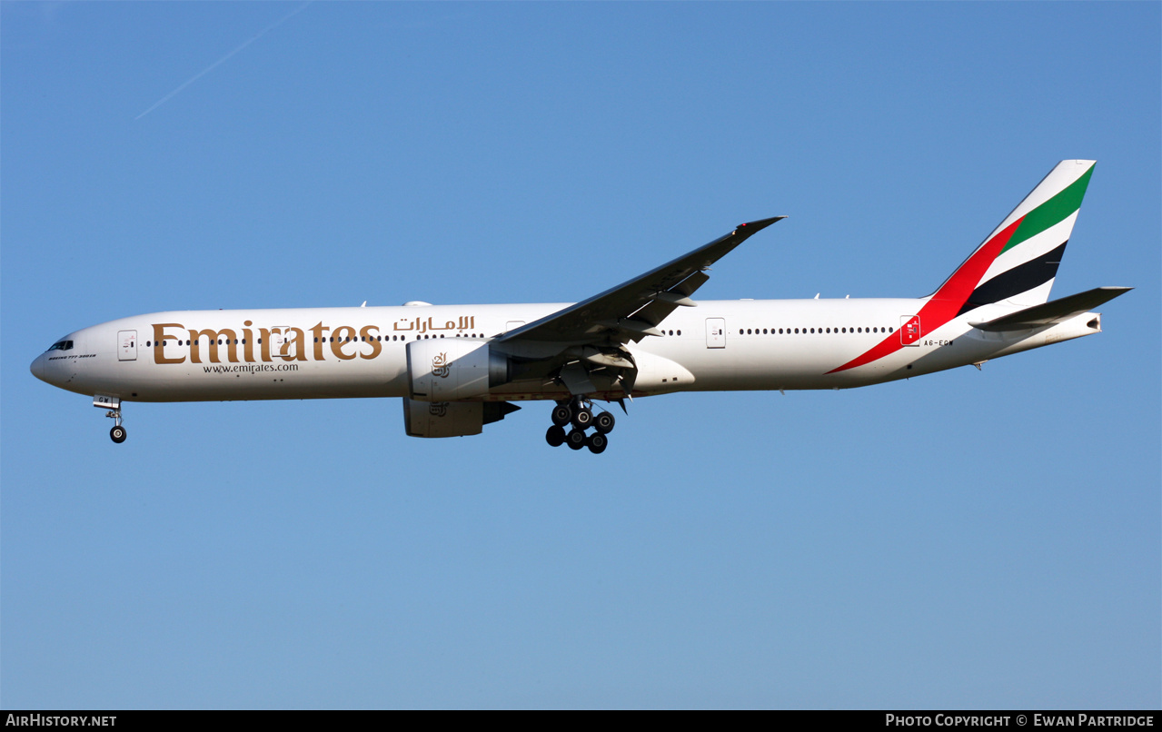 Aircraft Photo of A6-EGW | Boeing 777-31H/ER | Emirates | AirHistory.net #470930