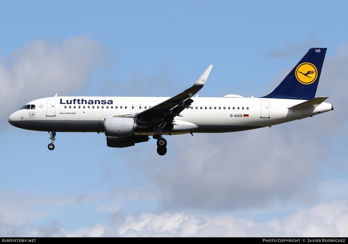 Aircraft Photo of D-AIUO | Airbus A320-214 | Lufthansa | AirHistory.net #470999