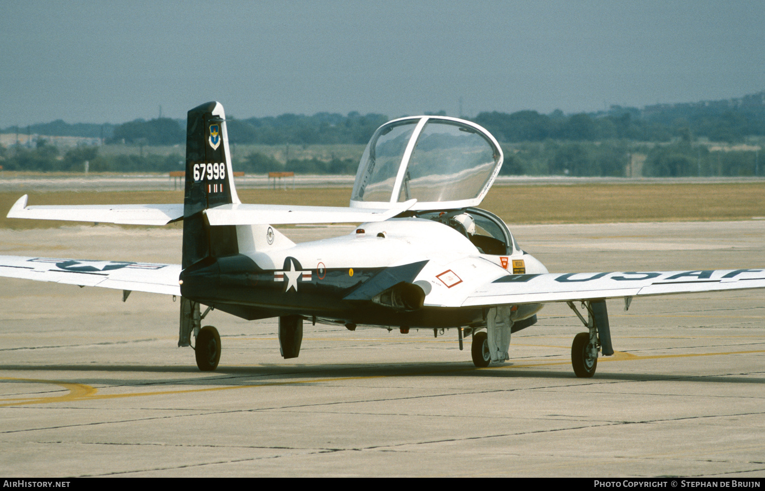 Aircraft Photo of 66-7998 / 67998 | Cessna T-37B Tweety Bird | USA - Air Force | AirHistory.net #471044