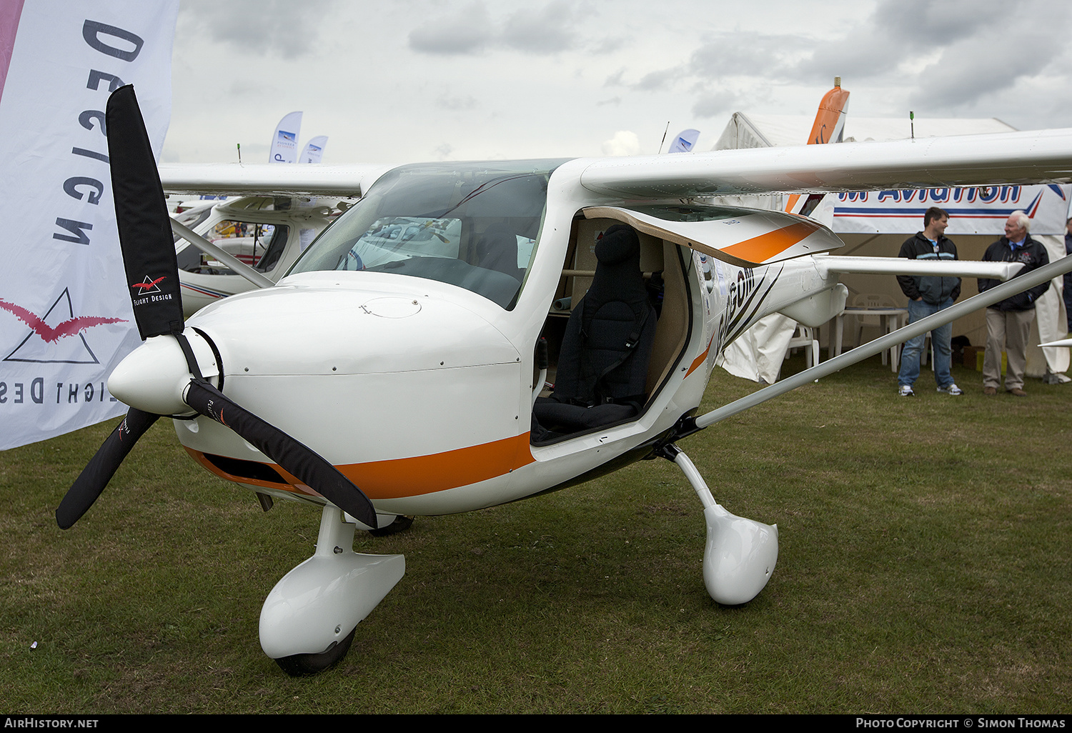 Aircraft Photo of G-CGOM | Flight Design MC | AirHistory.net #471050