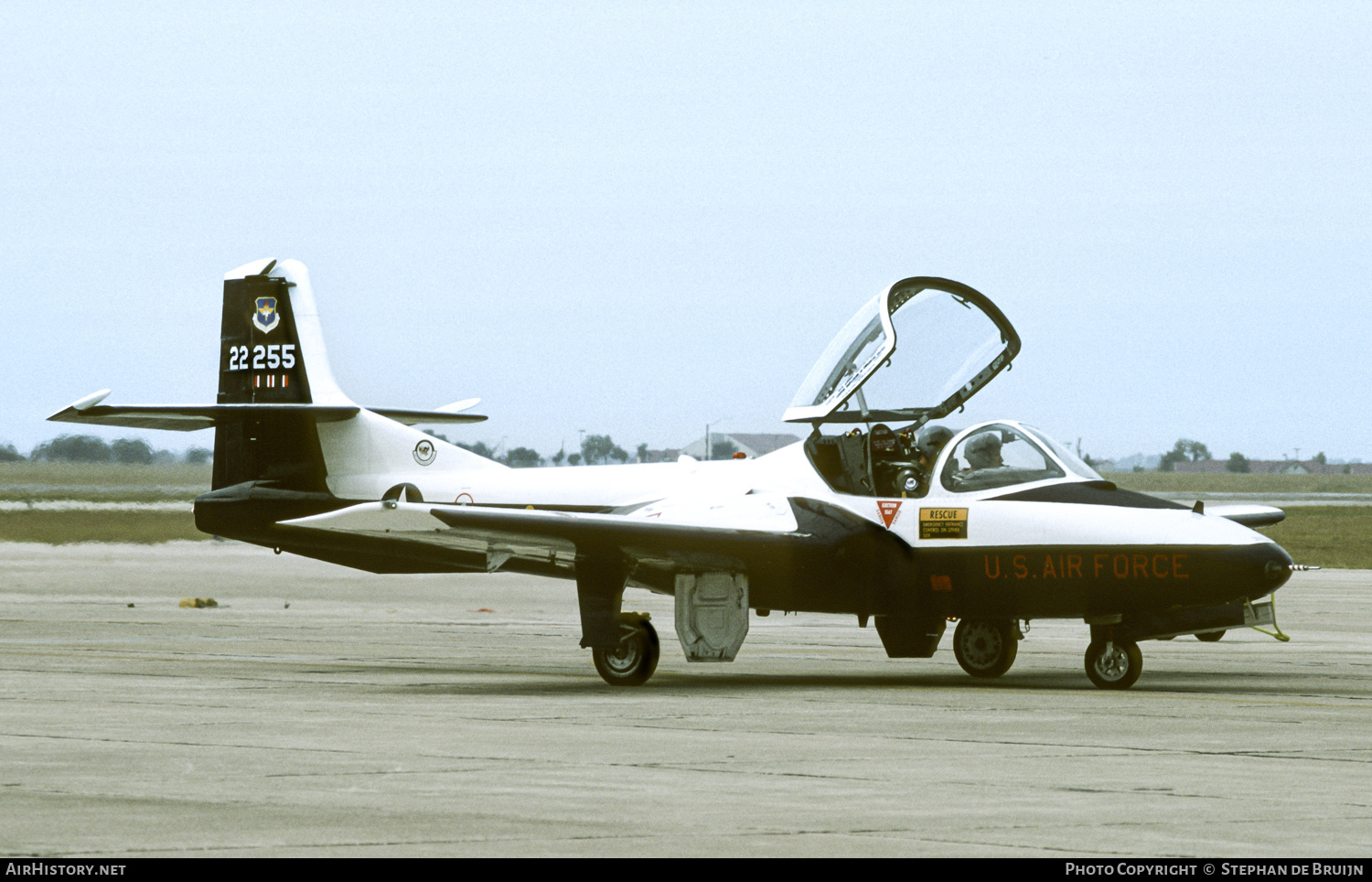 Aircraft Photo of 67-22255 / 22255 | Cessna T-37B Tweety Bird | USA - Air Force | AirHistory.net #471055