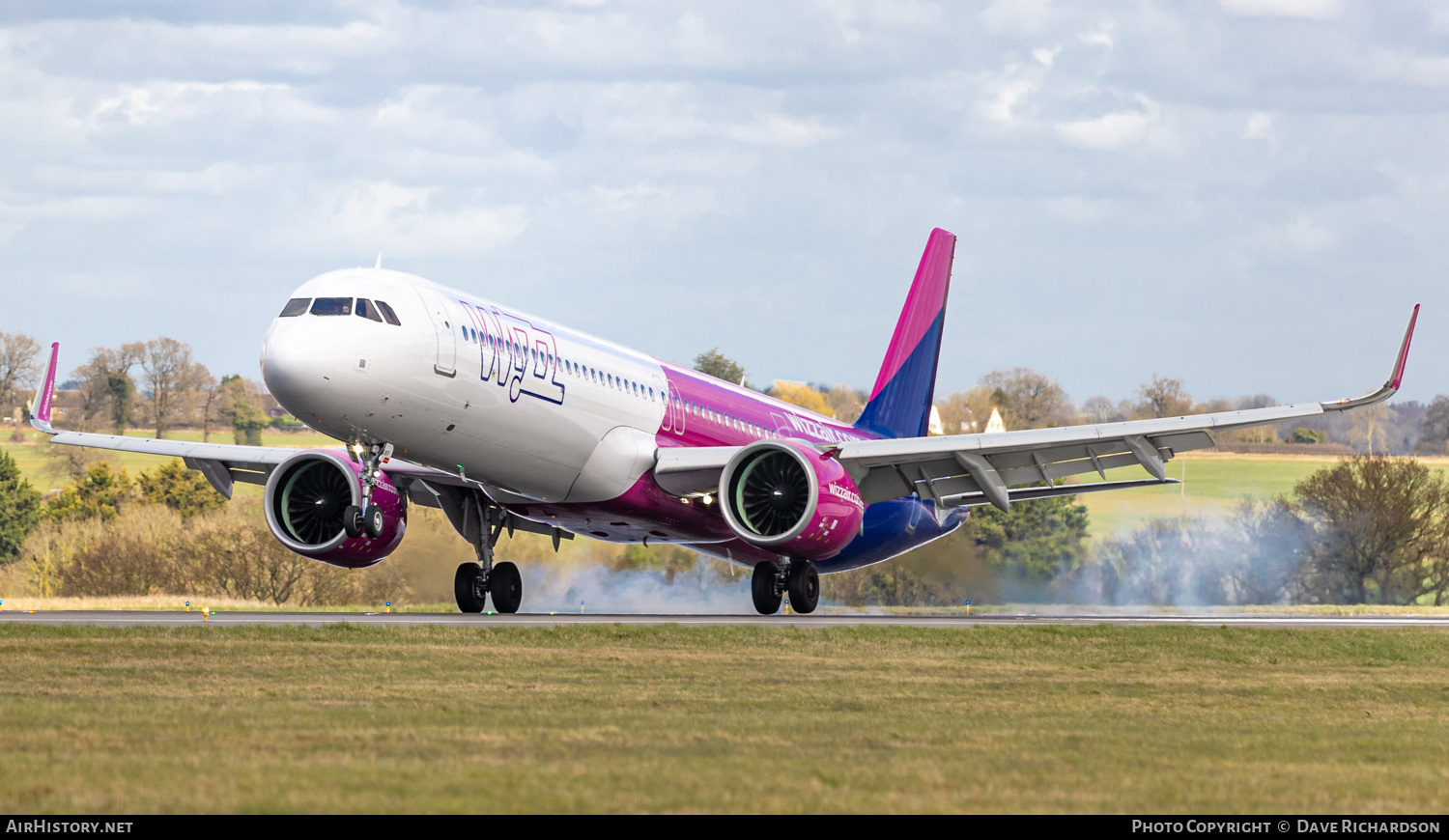 Aircraft Photo of G-WUKP | Airbus A321-271NX | Wizz Air | AirHistory.net #471087