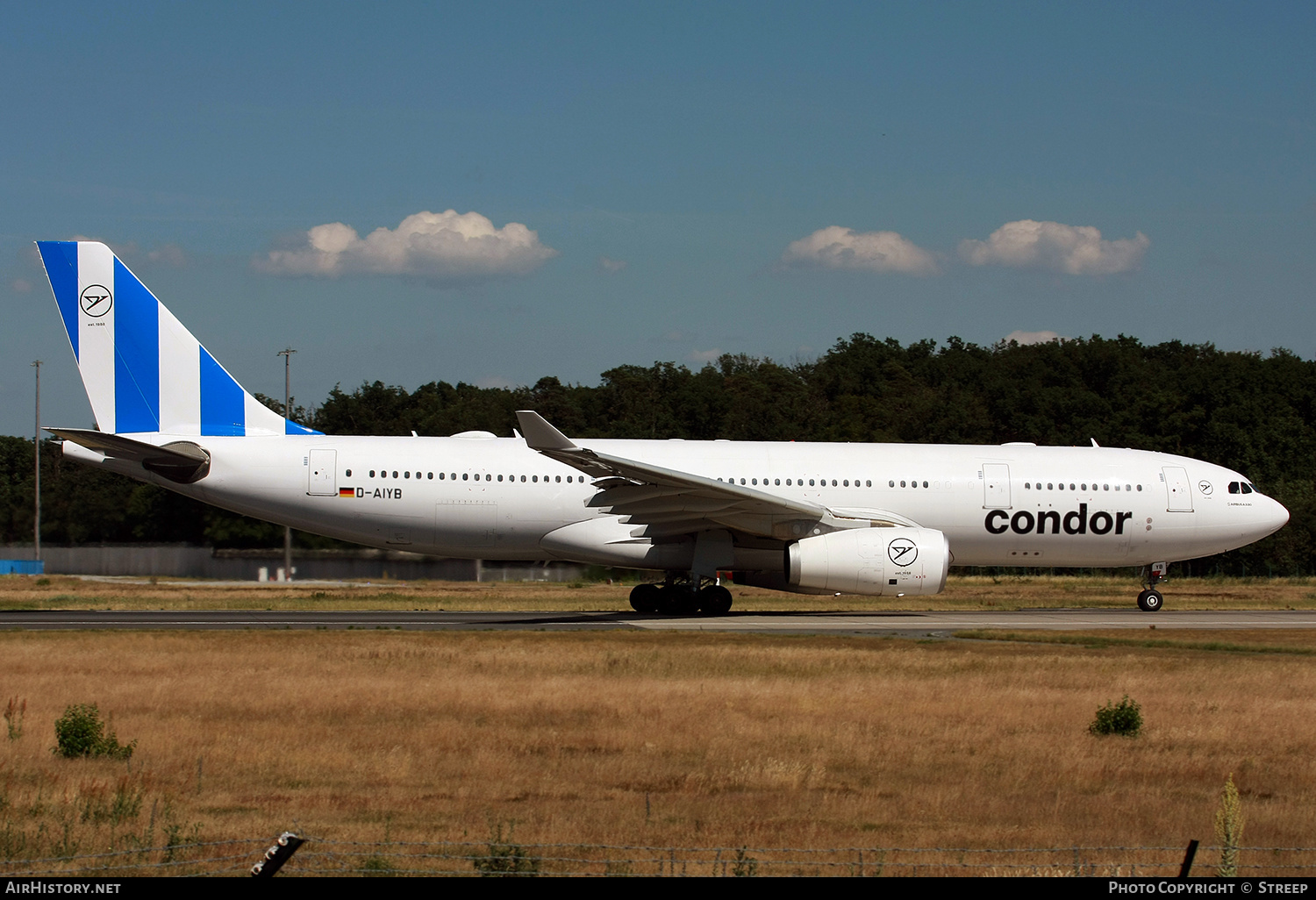 Aircraft Photo of D-AIYB | Airbus A330-243 | Condor Flugdienst | AirHistory.net #471099
