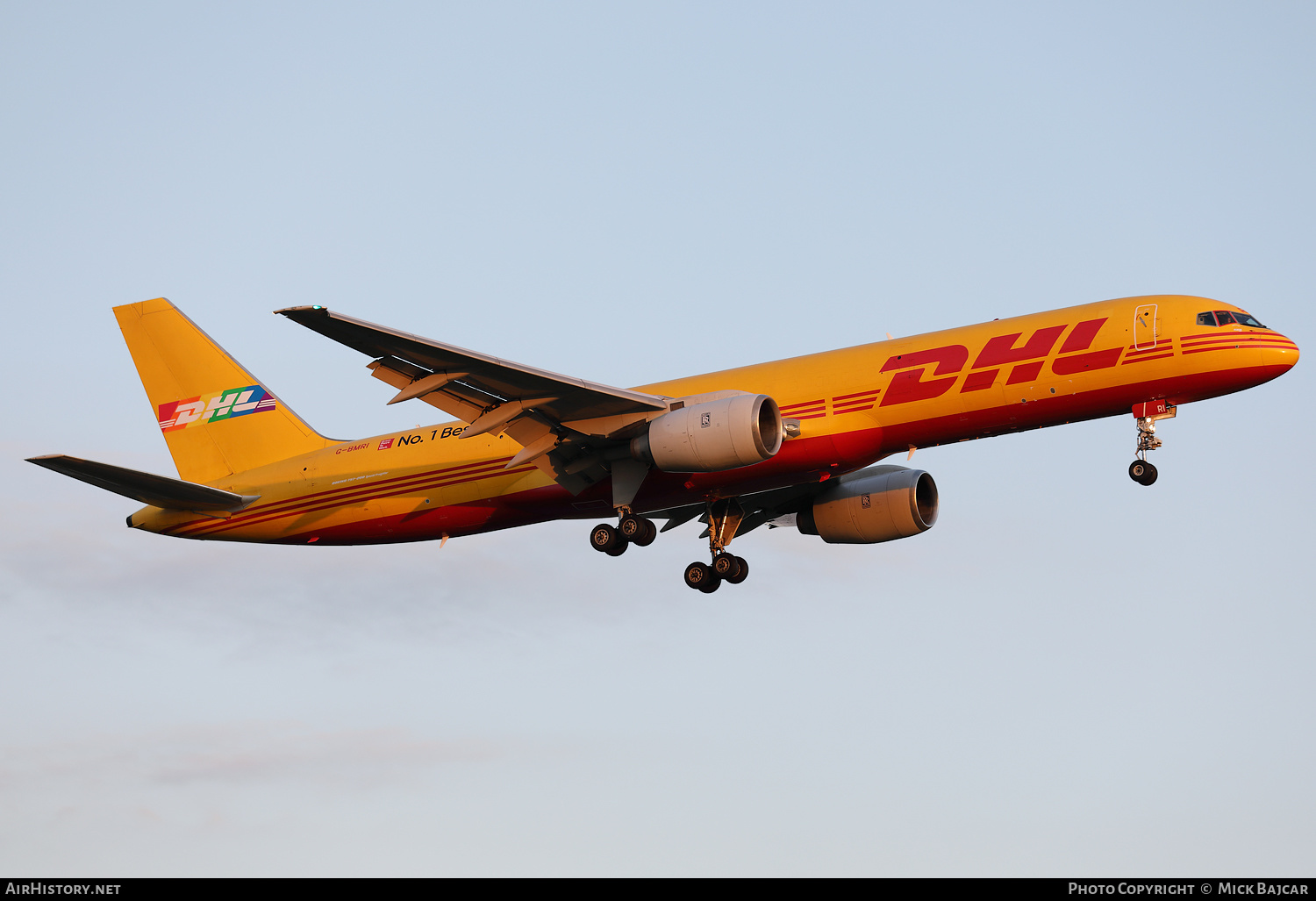 Aircraft Photo of G-BMRI | Boeing 757-236 | DHL Air | AirHistory.net #471109