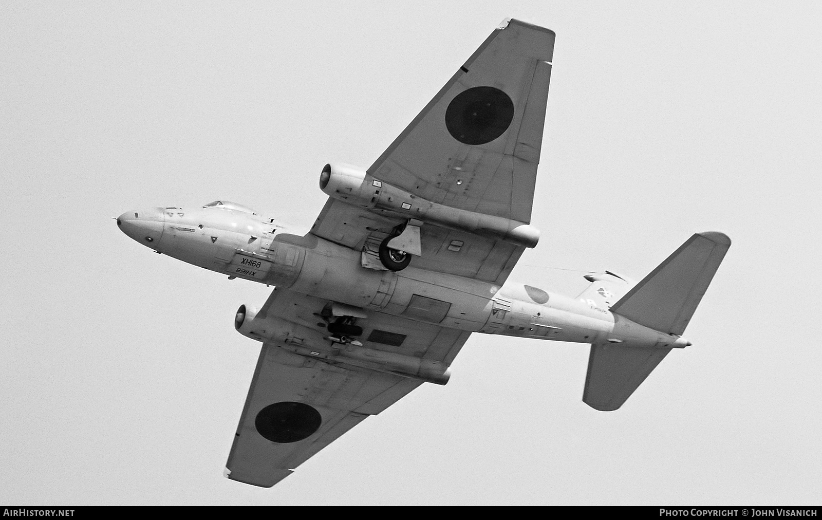 Aircraft Photo of XH168 | English Electric Canberra PR9 | UK - Air Force | AirHistory.net #471132
