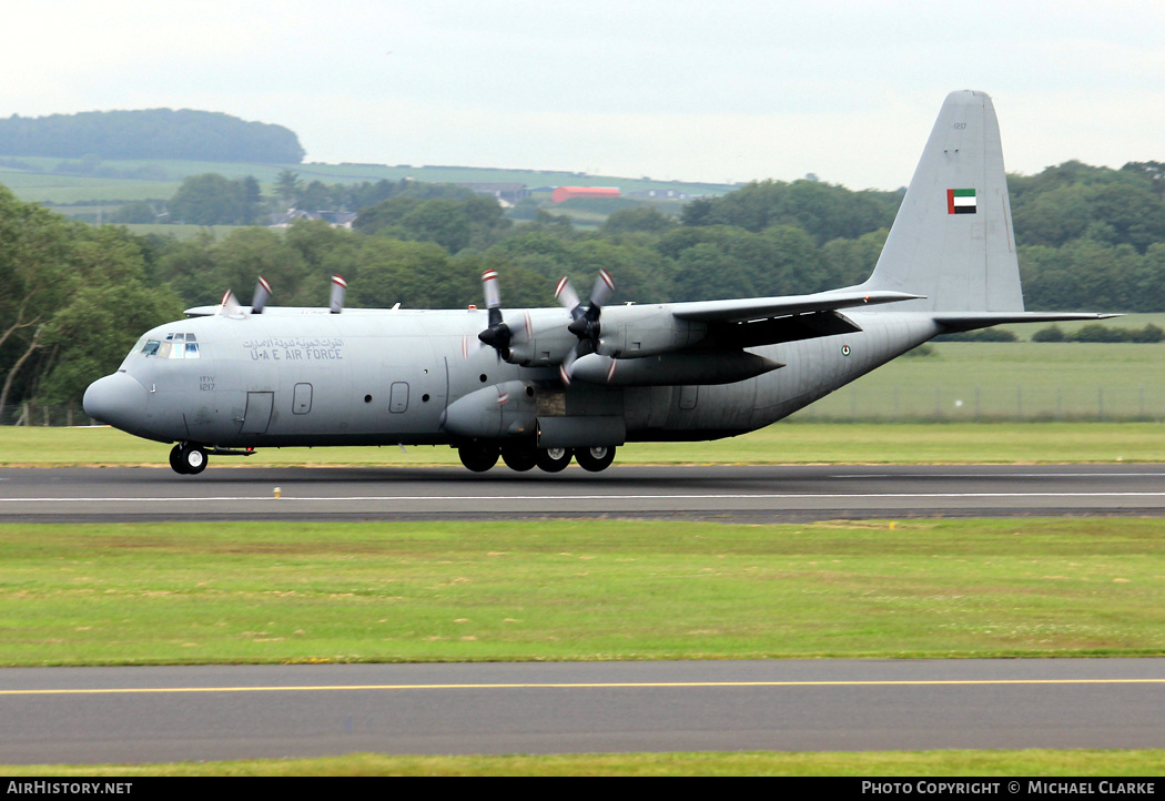 Aircraft Photo of 1217 | Lockheed L-100-30 Hercules (382G) | United Arab Emirates - Air Force | AirHistory.net #471175