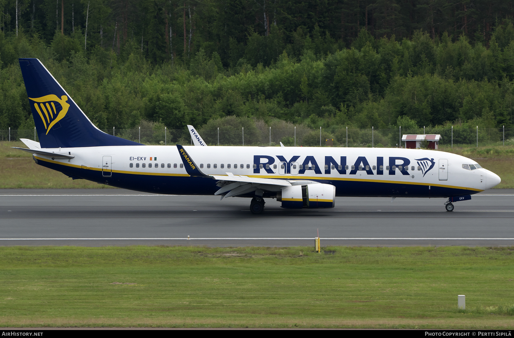 Aircraft Photo of EI-EKV | Boeing 737-8AS | Ryanair | AirHistory.net #471181