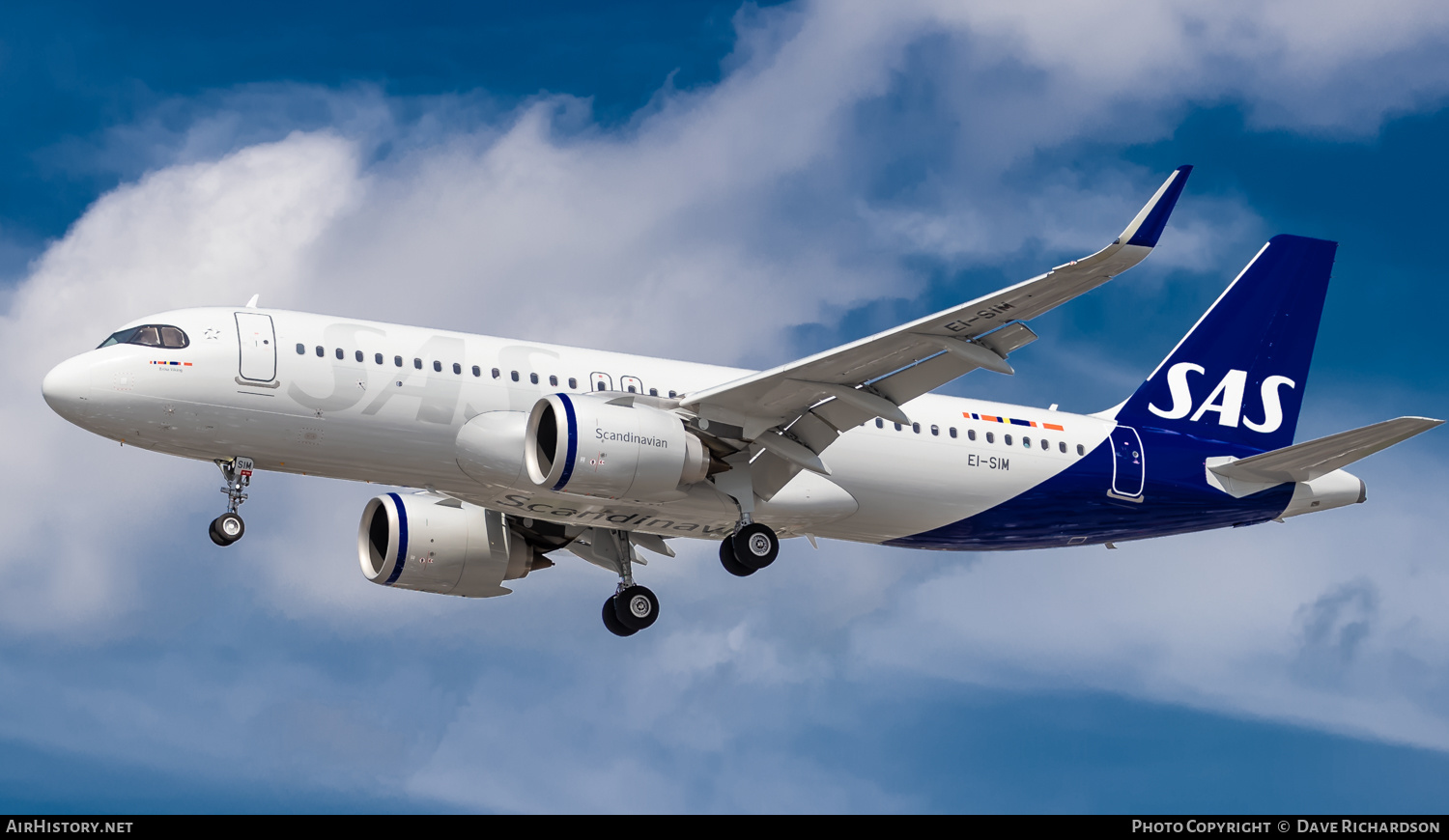 Aircraft Photo of EI-SIM | Airbus A320-251N | Scandinavian Airlines - SAS | AirHistory.net #471187