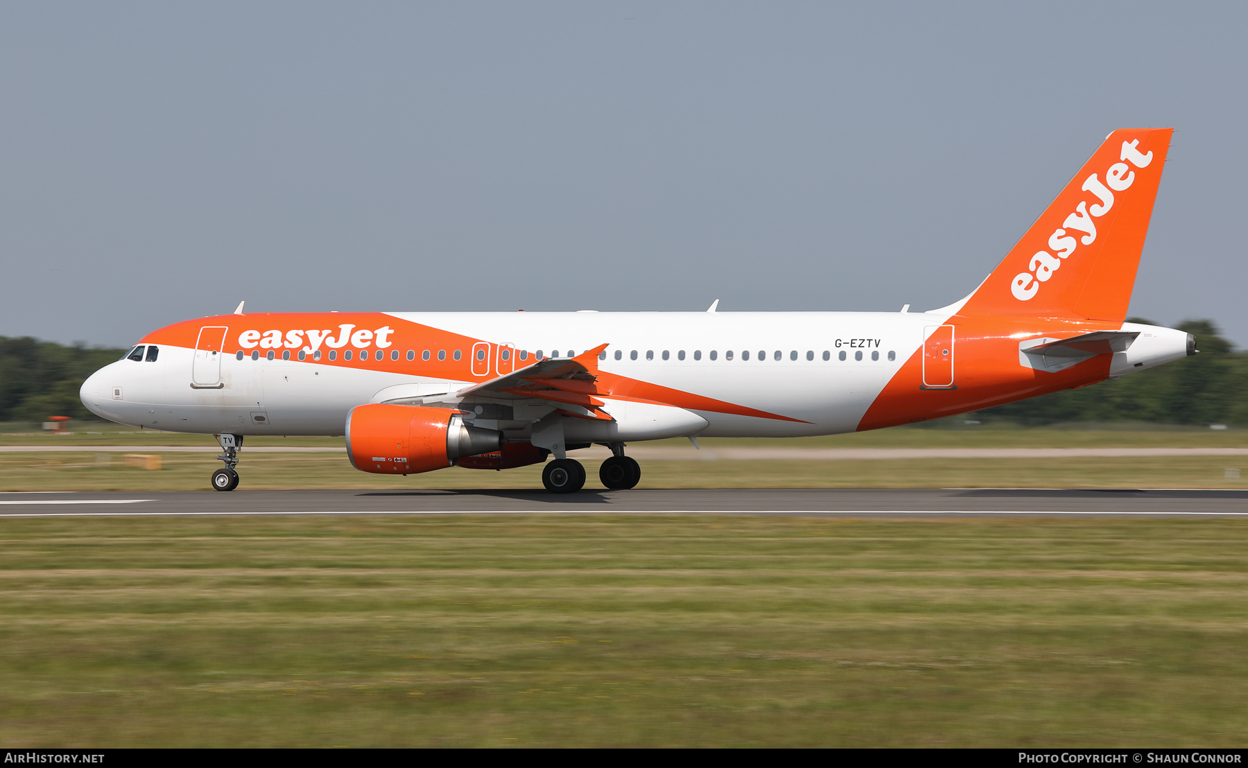 Aircraft Photo of G-EZTV | Airbus A320-214 | EasyJet | AirHistory.net #471279