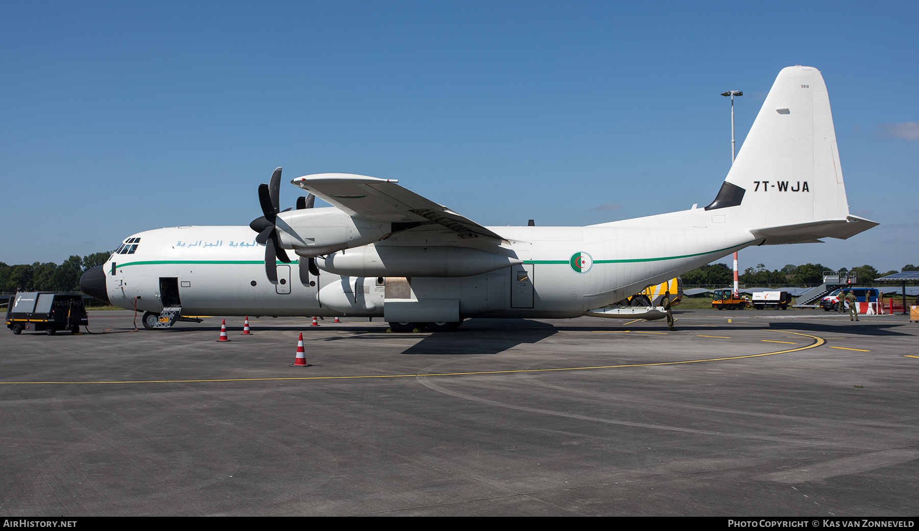 Aircraft Photo of 7T-WJA | Lockheed Martin LM-100J Hercules (382J) | Algeria - Air Force | AirHistory.net #471305