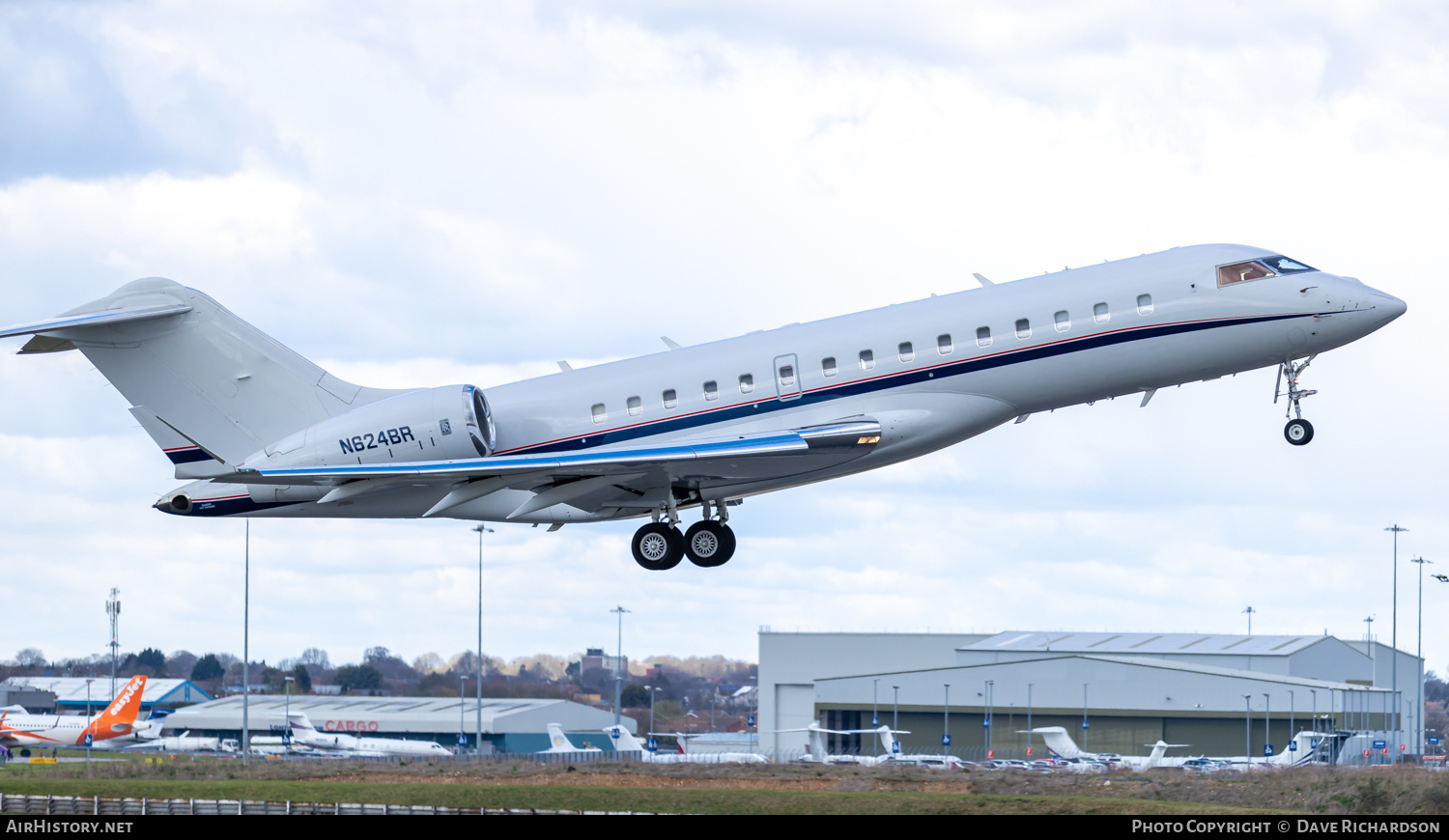 Aircraft Photo of N624BR | Bombardier Global Express XRS (BD-700-1A10) | AirHistory.net #471307