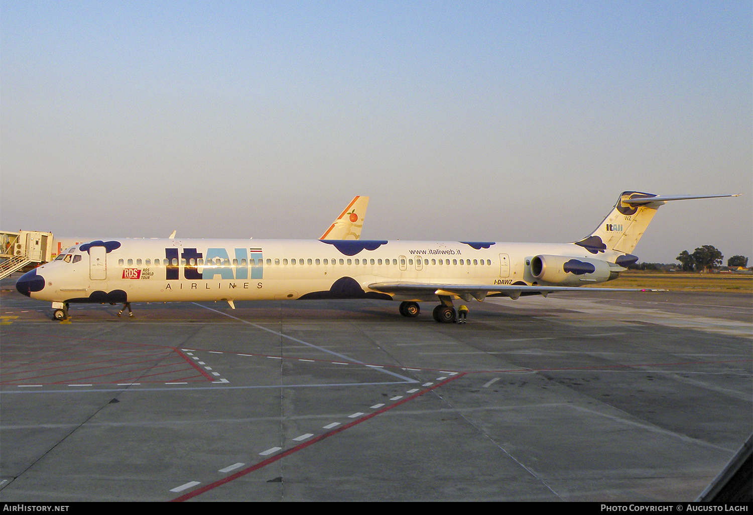 Aircraft Photo of I-DAWZ | McDonnell Douglas MD-82 (DC-9-82) | ItAli Airlines | AirHistory.net #471339