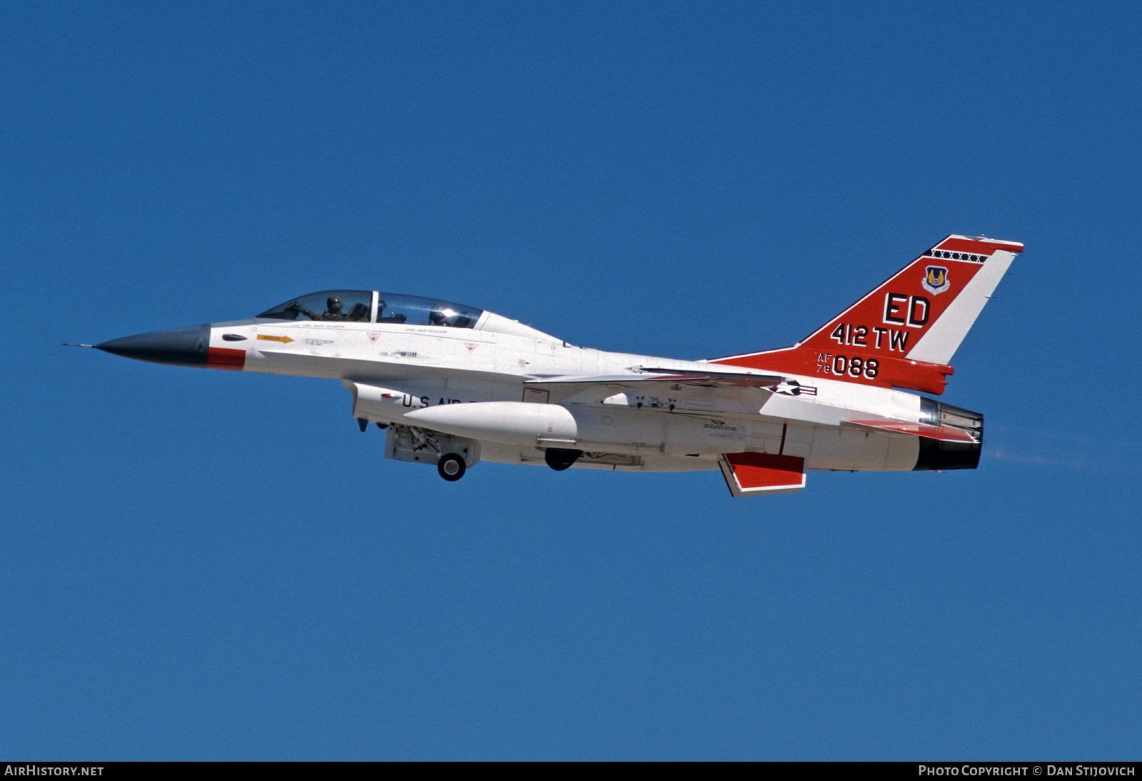 Aircraft Photo of 78-0088 / AF78-088 | General Dynamics F-16B Fighting Falcon | USA - Air Force | AirHistory.net #471357