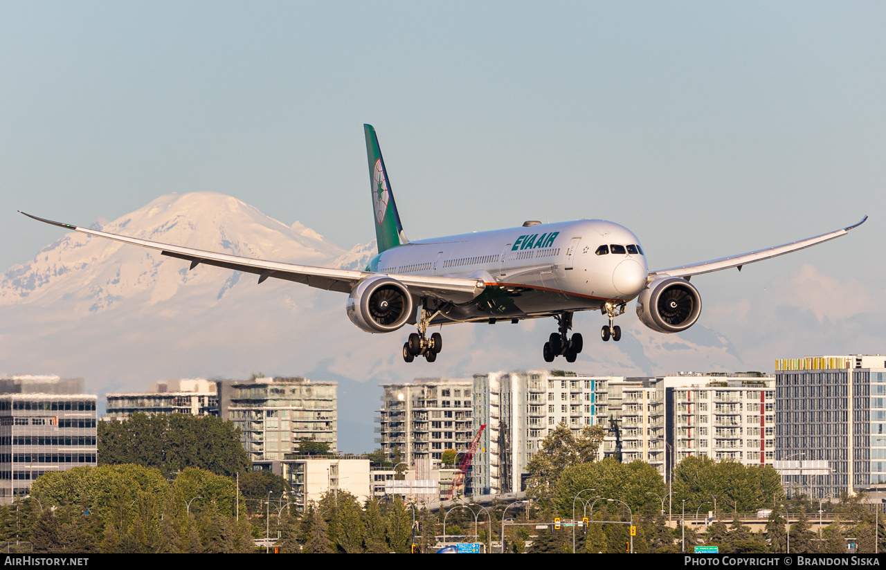 Aircraft Photo of B-17801 | Boeing 787-10 Dreamliner | EVA Air | AirHistory.net #471469