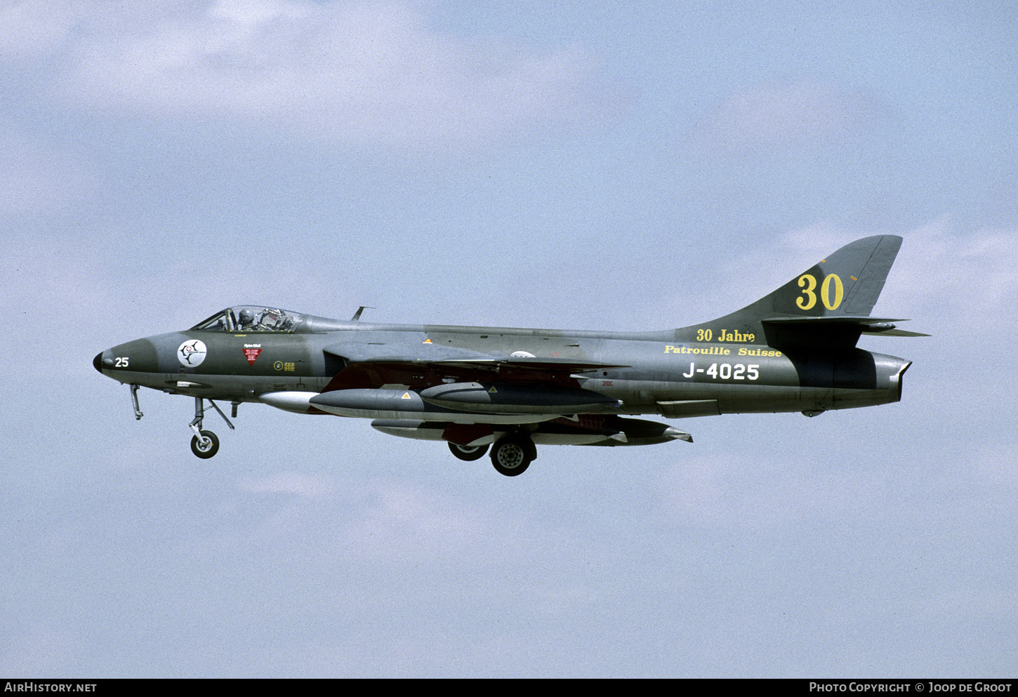 Aircraft Photo of J-4025 | Hawker Hunter F58 | Switzerland - Air Force | AirHistory.net #471473