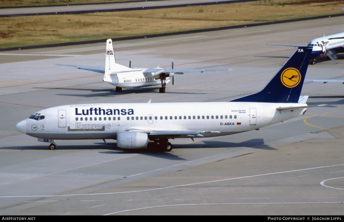 Aircraft Photo of D-ABXA | Boeing 737-330(QC) | Lufthansa Express | AirHistory.net #471548