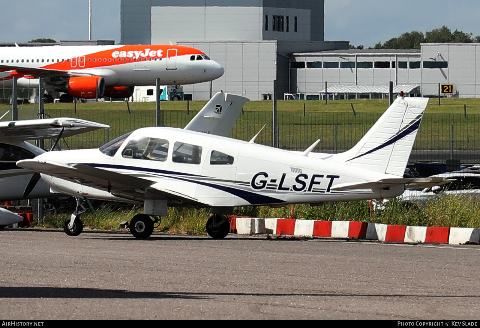 Aircraft Photo of G-LSFT | Piper PA-28-161 Warrior II | AirHistory.net #471603